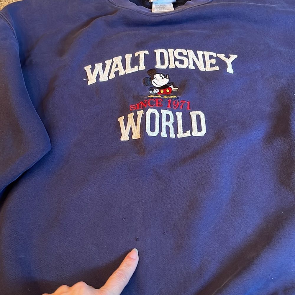 DISNEY Vintage Sweatshirt - Picture 4 of 11